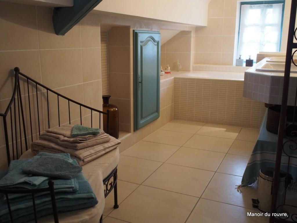 Manoir Du Rouvre Ξενοδοχείο Mettray Δωμάτιο φωτογραφία